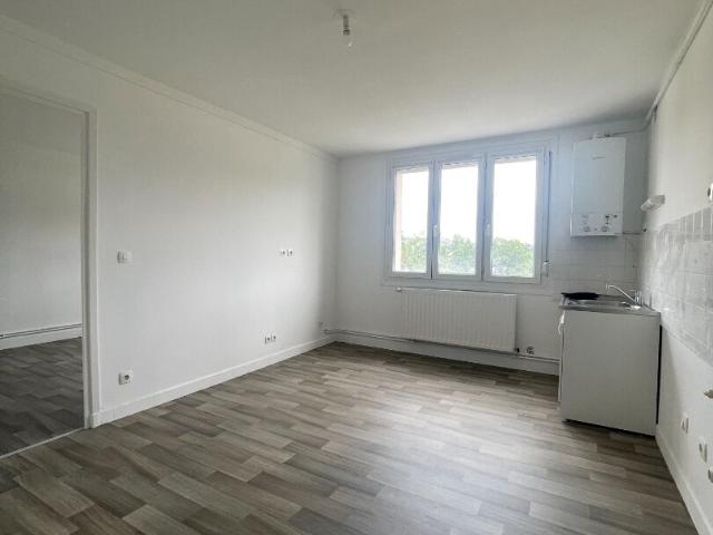 apartment in LE CHAMBON FEUGEROLLES