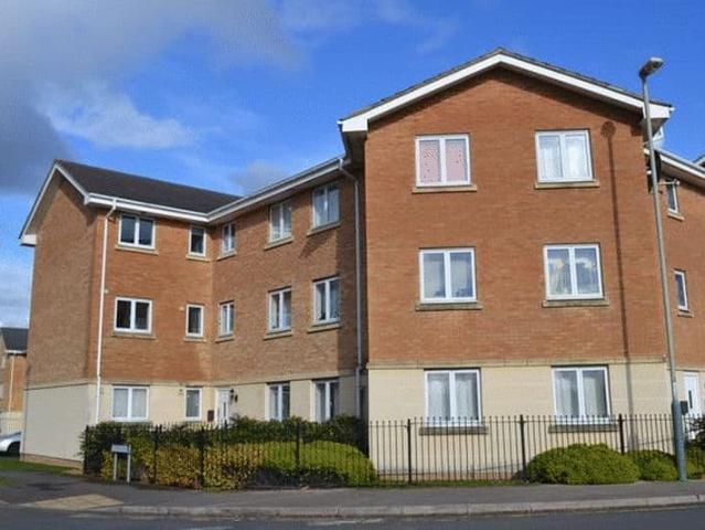 apartment in Lloyd, Close, Cheltenham, Gloucestershire, GL51, 7SZ