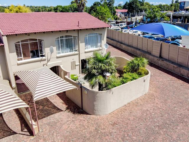 apartment in Lyndhurst, Johannesburg, Gauteng