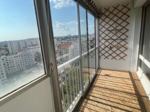 apartment in LYON