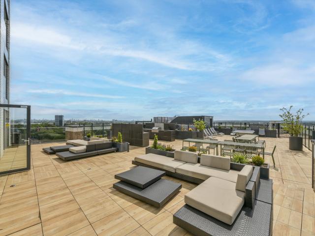 apartment in Momento Kew Bridge