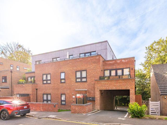 apartment in More Close