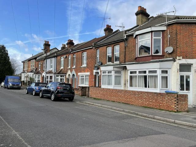 apartment in Macnaghten Road