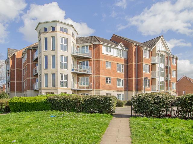 apartment in Magellan Way, City Point