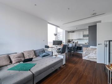 apartment in Maine Tower, E14