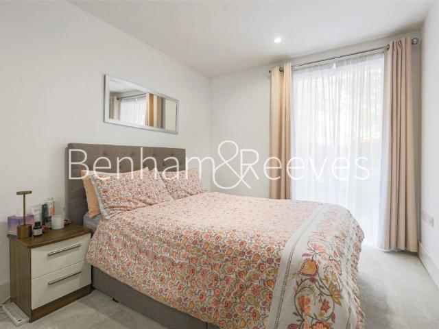 apartment in Major Draper Street, London, SE18