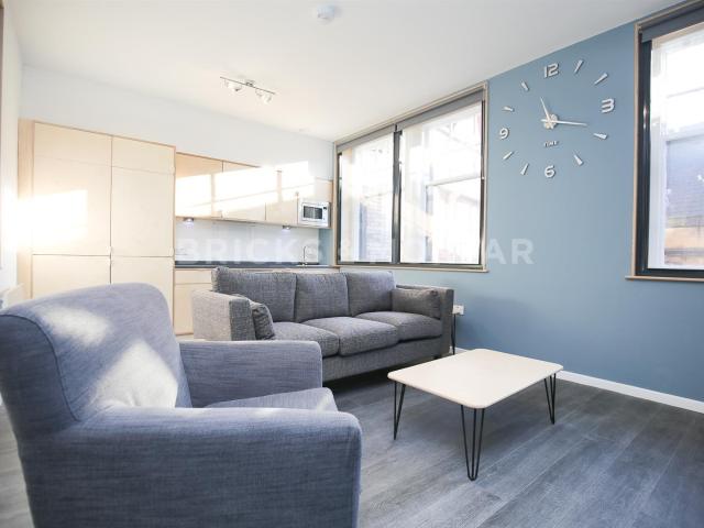 apartment in Maranar House, Mosley Street, Newcastle Upon Tyne