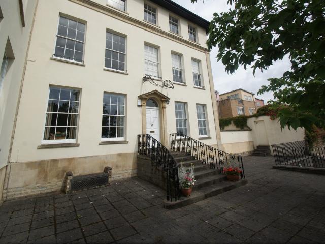 apartment in Marlborough House, Flat 2, Marlborough Hill, Kingsdown, Bristol, BS2 8EZ Abode