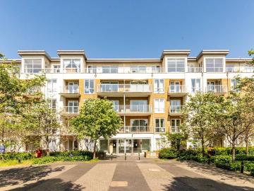 apartment in Melliss Avenue