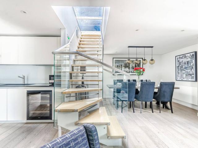 apartment in Merchant Square East