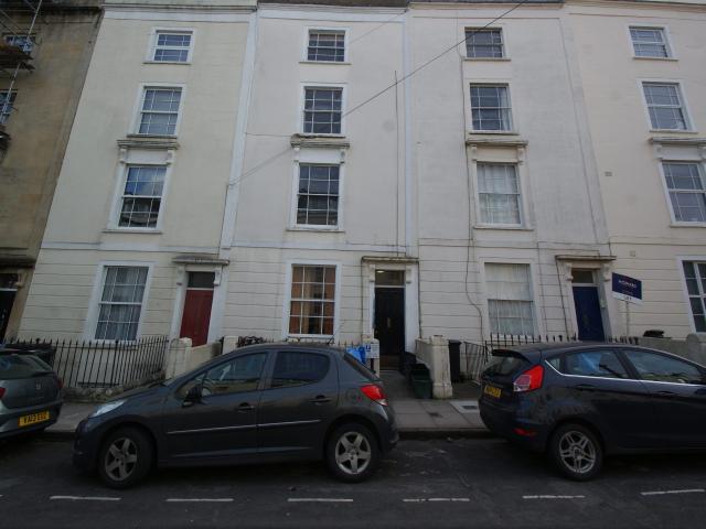 apartment in Meridian Place HFF, Hall Floor Flat, Clifton, Bristol, BS8 1JL Abode