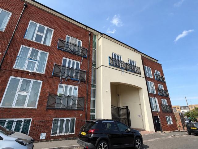 apartment in Midland Mews, 24 Waterloo Road, Old Market, Bristol, BS2 0PL Abode