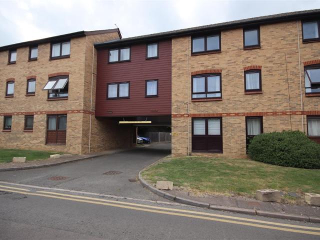 apartment in Mill Road, Royston