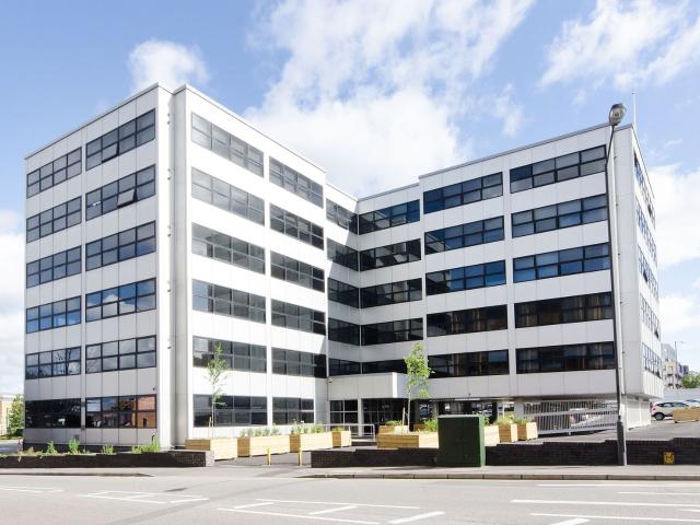 apartment in Northolt Road
