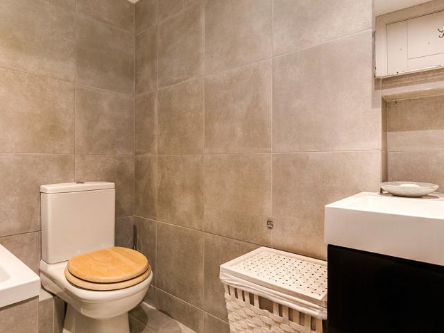 apartment in New Kings Road, Fulham, SW6