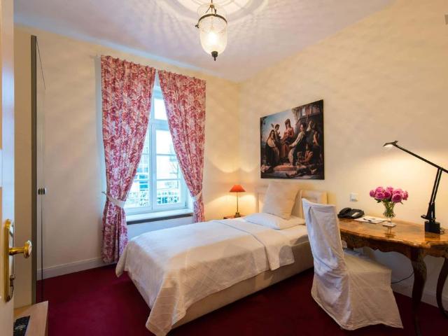 Apartment in Niedenau, Frankfurt am Main for 37 m² with 1 bedroom