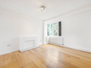 apartment in Nightingale Lane