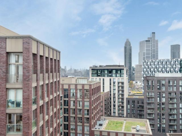 apartment in Nine Elms Lane