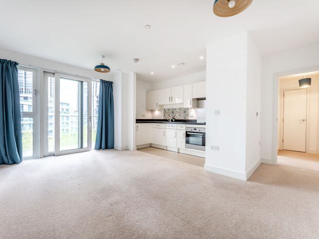 apartment in Nine Elms Point, SW8