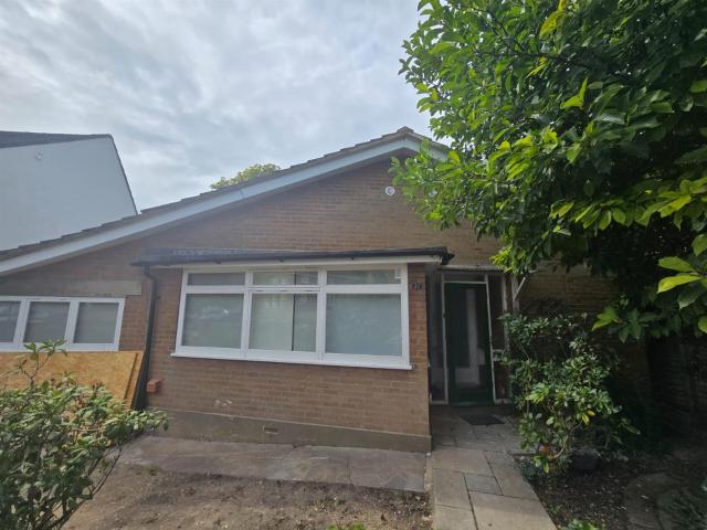 Apartment In South Hill Avenue, Harrow Ha1
