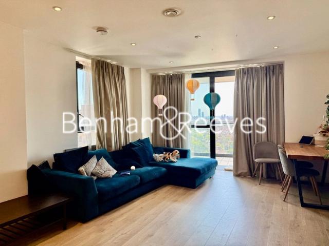 apartment in South Way, Wembley, HA9