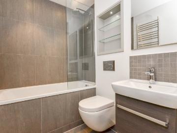 apartment in South Wimbledon