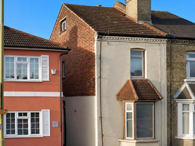 Apartment In Southgate Road, Potters Bar En6