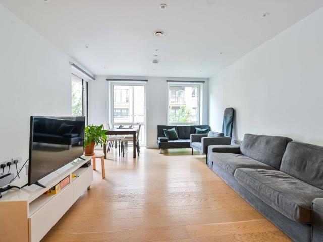 apartment in Sayer Street