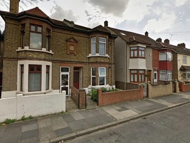 apartment in Saint Antony's Road