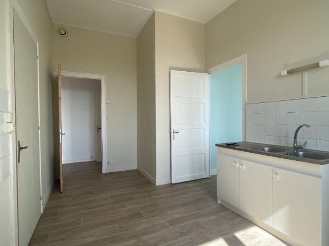 apartment in SAINT GENEST LERPT