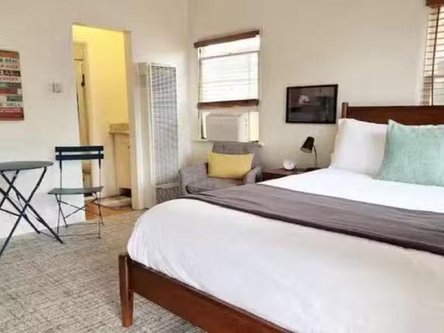Apartment in Santa Monica