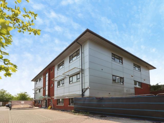 apartment in Severn House, Hambrook, Bristol