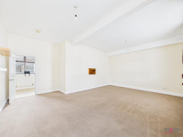 apartment in Selkirk Street, Cheltenham, GL52