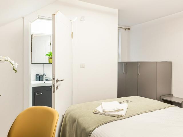 apartment in Studio 8, Radcliffe Road, West Bridgford, NG2