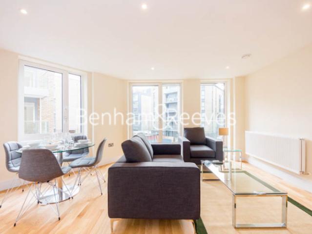 apartment in St. Anne's Street, Canary Wharf, E14