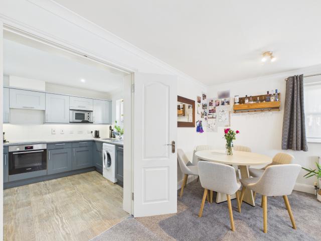apartment in St. Georges Place, St. Georges Tower St. Georges Place, GL50