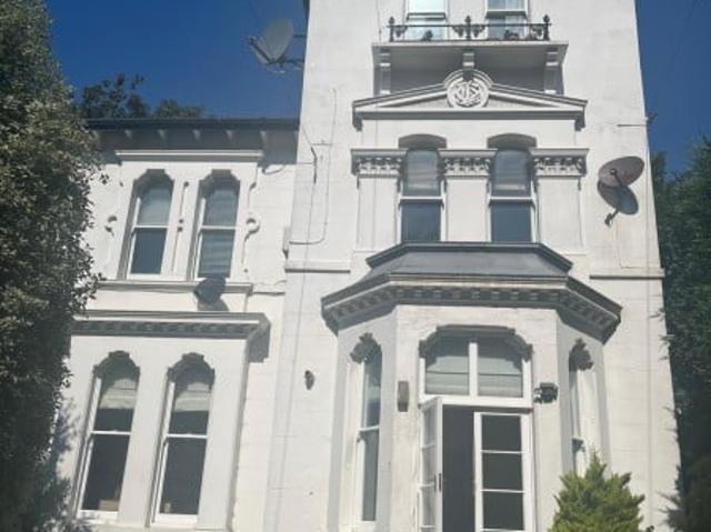apartment in St Helen’s Road
