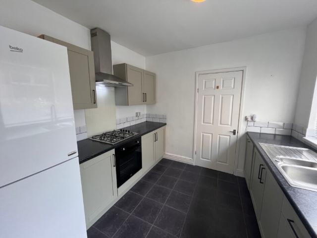 apartment in St Helens Ave, Swansea, SA1