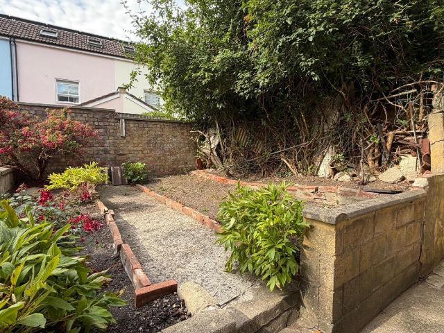 apartment in St Lukes Road, Bristol, BS3