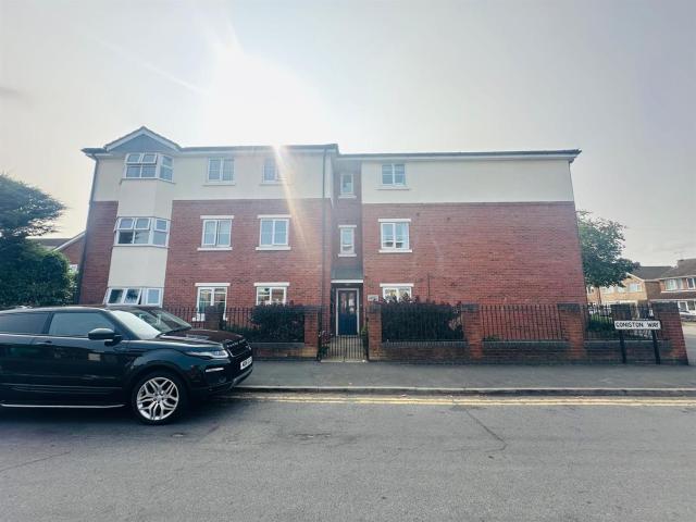 apartment in St. Nicolas Park Drive, Nuneaton, CV11 6DY