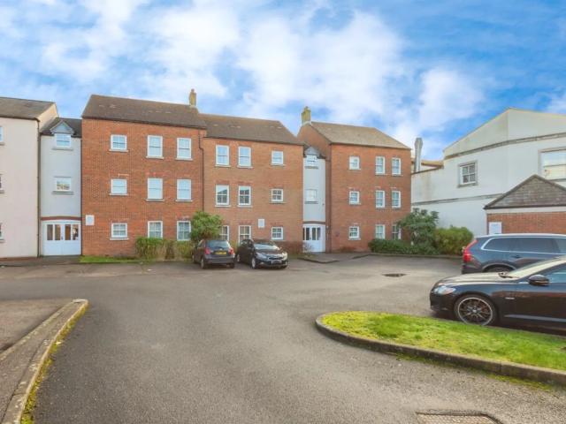 apartment in Stafford Keep Pine Street