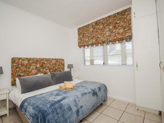 Apartment in Strand Central