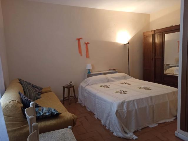 Apartment in Strada dell'Abetone e del Brennero, Giardinetto ponte Maggio for 200 m² with 2 bedrooms