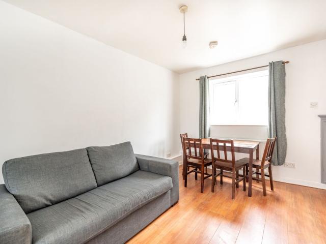 apartment in Stratford