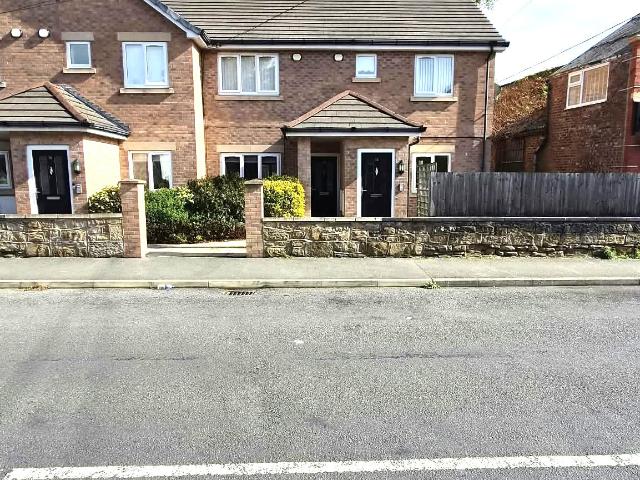 apartment in Stroude's Court, Wallasey, CH45