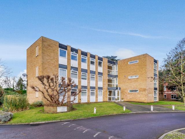 apartment in Surrey