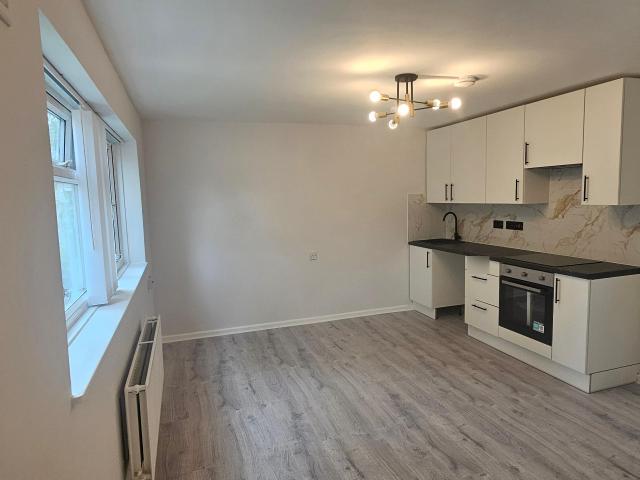 apartment in Poplar place