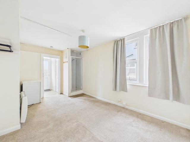 apartment in Portland Road, Hove, BN3 5DN