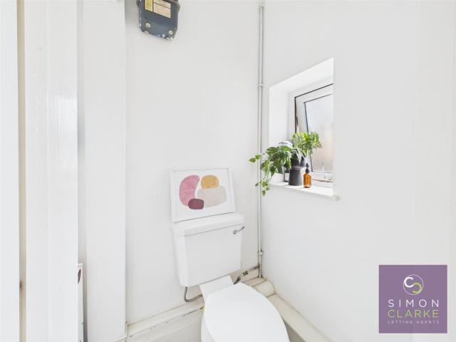 apartment in Park Road, Crouch End, London, N8 8LA