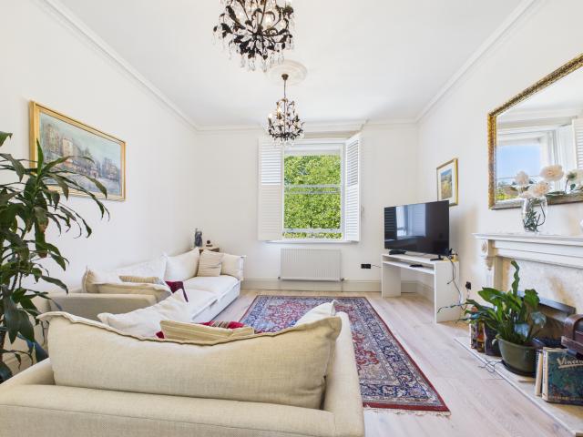 apartment in Pittville Lawn, Wyddrington House, GL52